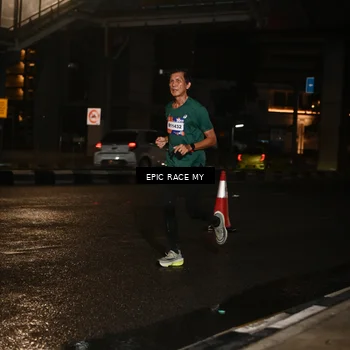 Runner Photo 7720244