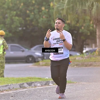 Runner Photo 7720254