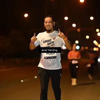 Runner Photo 7720264