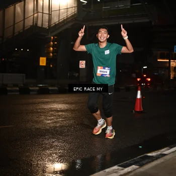 Runner Photo 7720277