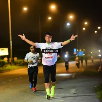 Runner Photo 7720283