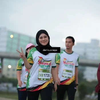 Runner Photo 7720293