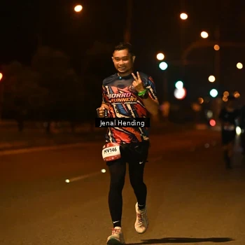 Runner Photo 7720298