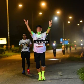 Runner Photo 7720306