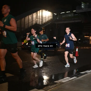 Runner Photo 7720332