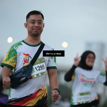 Runner Photo 7720353