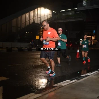 Runner Photo 7720357