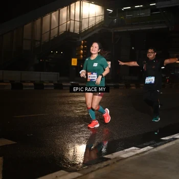 Runner Photo 7720376