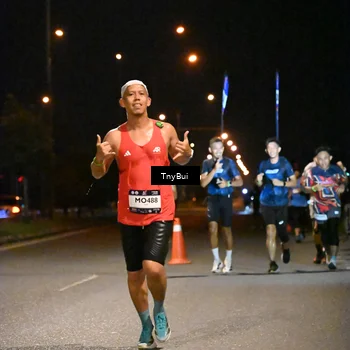 Runner Photo 7720390