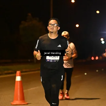 Runner Photo 7720394