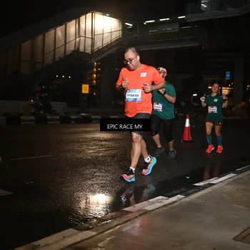 Runner Photo 7720398