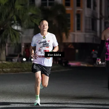 Runner Photo 7720404