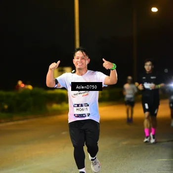 Runner Photo 7720431