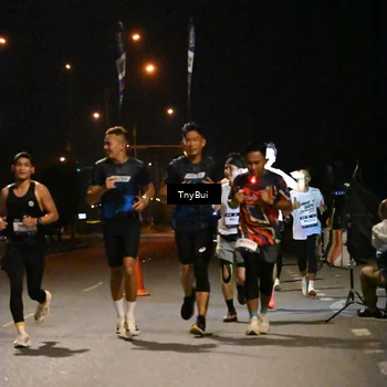 Runner Photo 7720432