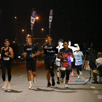 Runner Photo 7720433