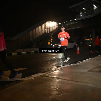 Runner Photo 7720438