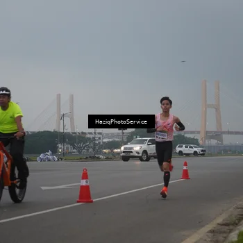 Runner Photo 7720448