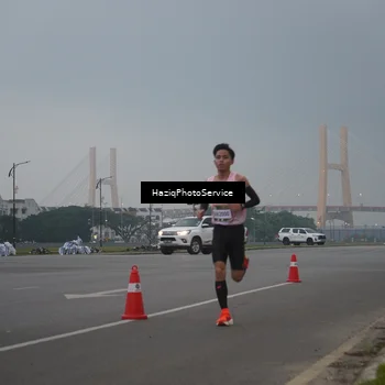 Runner Photo 7720452