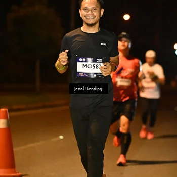 Runner Photo 7720453