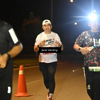 Runner Photo 7720456
