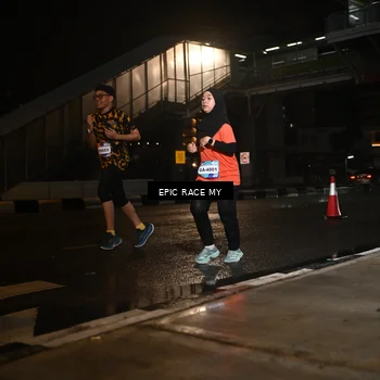 Runner Photo 7720463