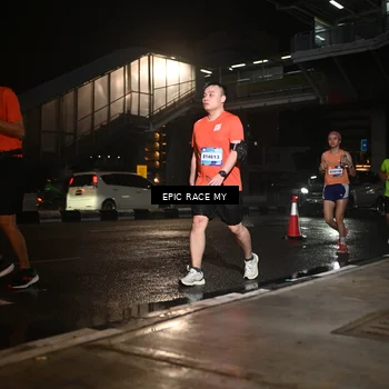 Runner Photo 7720498