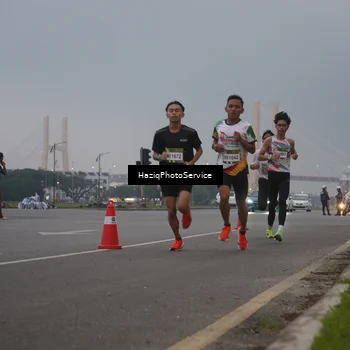 Runner Photo 7720516