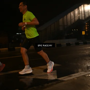 Runner Photo 7720518