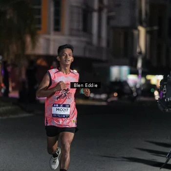 Runner Photo 7720551