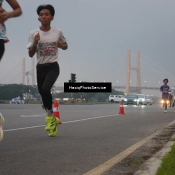 Runner Photo 7720561