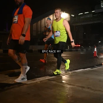 Runner Photo 7720570