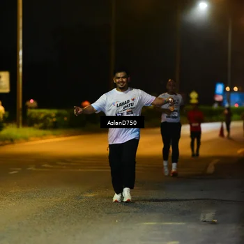Runner Photo 7720577