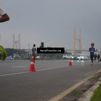 Runner Photo 7720579
