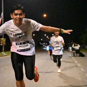 Runner Photo 7720580