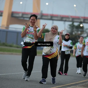 Runner Photo 7720581