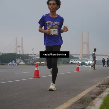 Runner Photo 7720606