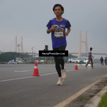 Runner Photo 7720607
