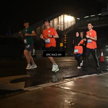 Runner Photo 7720613