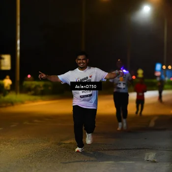 Runner Photo 7720625