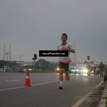 Runner Photo 7720650