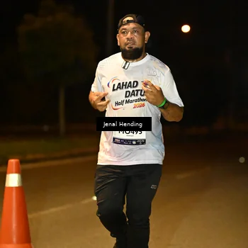 Runner Photo 7720698
