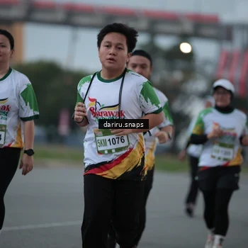 Runner Photo 7720699