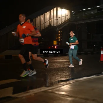 Runner Photo 7720713