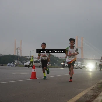 Runner Photo 7720723