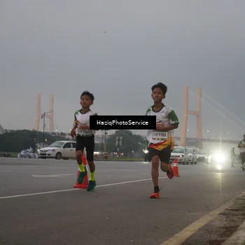 Runner Photo 7720727