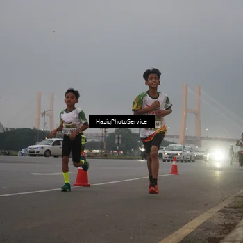 Runner Photo 7720734