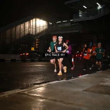 Runner Photo 7720739