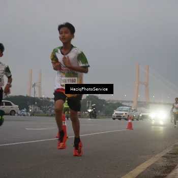 Runner Photo 7720749