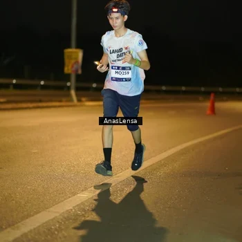 Runner Photo 7720773