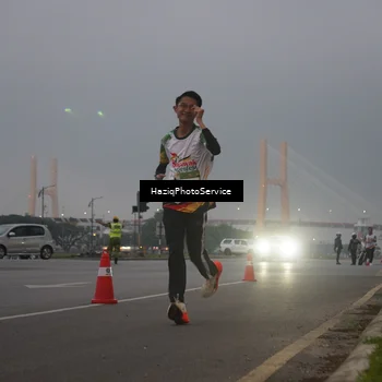 Runner Photo 7720789
